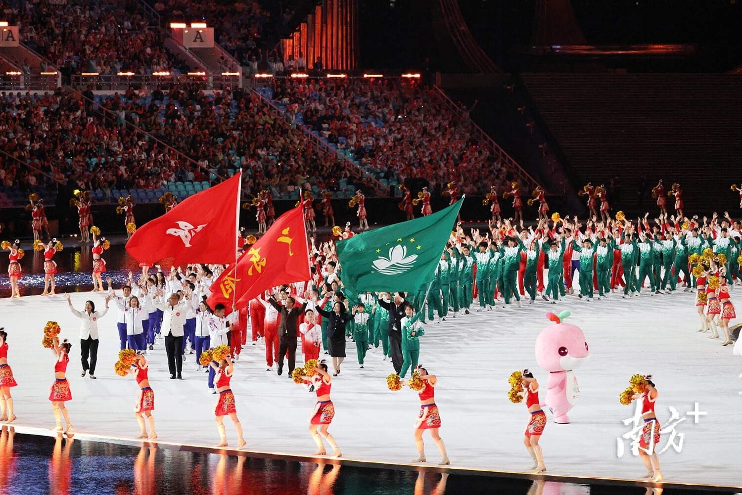 A组榜首为吊车尾送温暖？UUG零封JDG完美收官，粉丝吐槽五人都菜